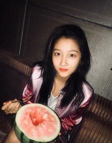 娱乐吃瓜关晓彤